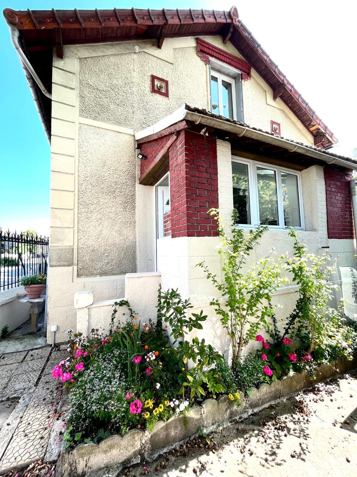 Cosy House Near Paris, Cdg Airport + Parking Villa Aulnay-sous-Bois Bagian luar foto